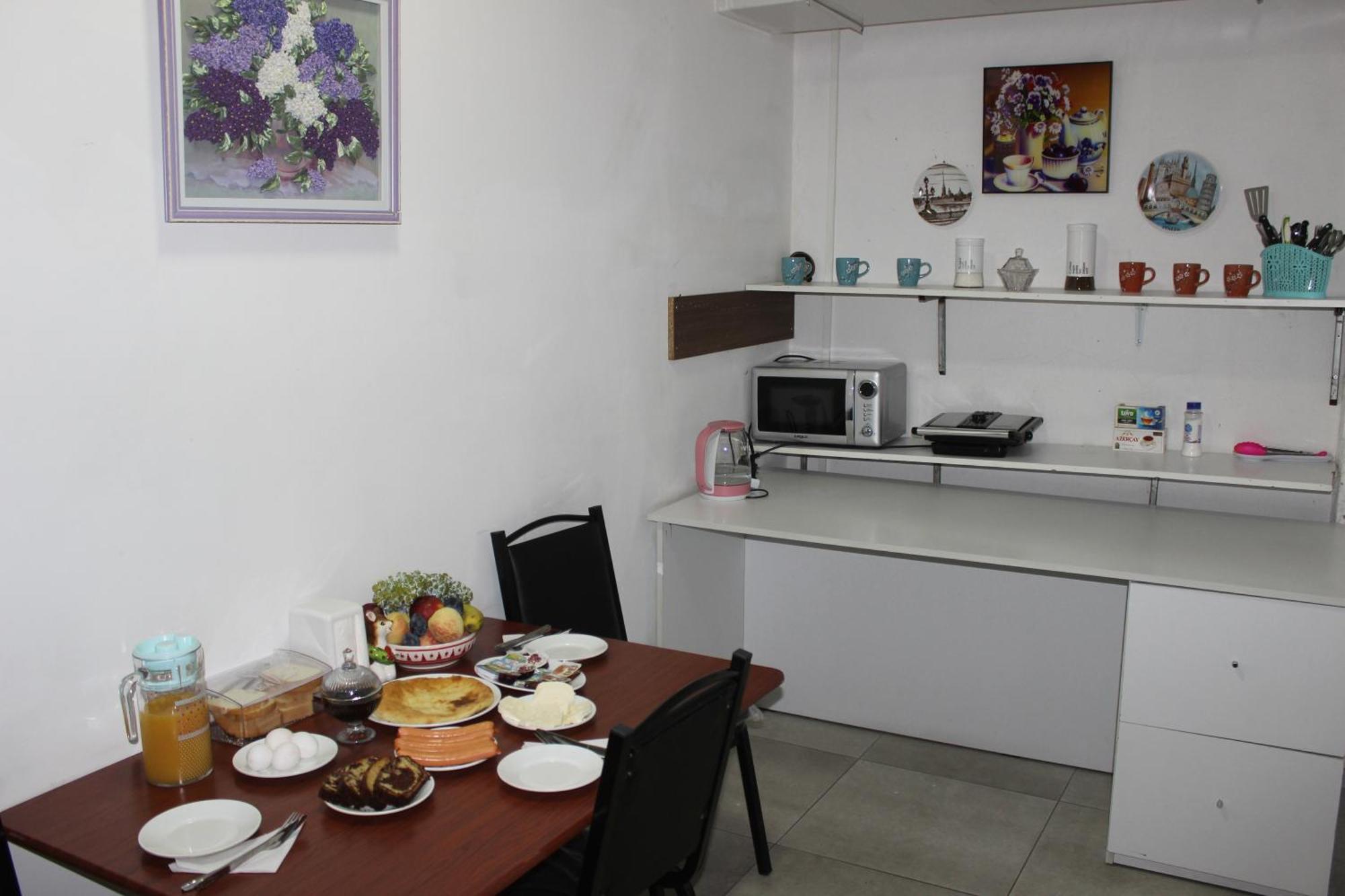 Hostel Near The Square Tbilisi Exterior photo