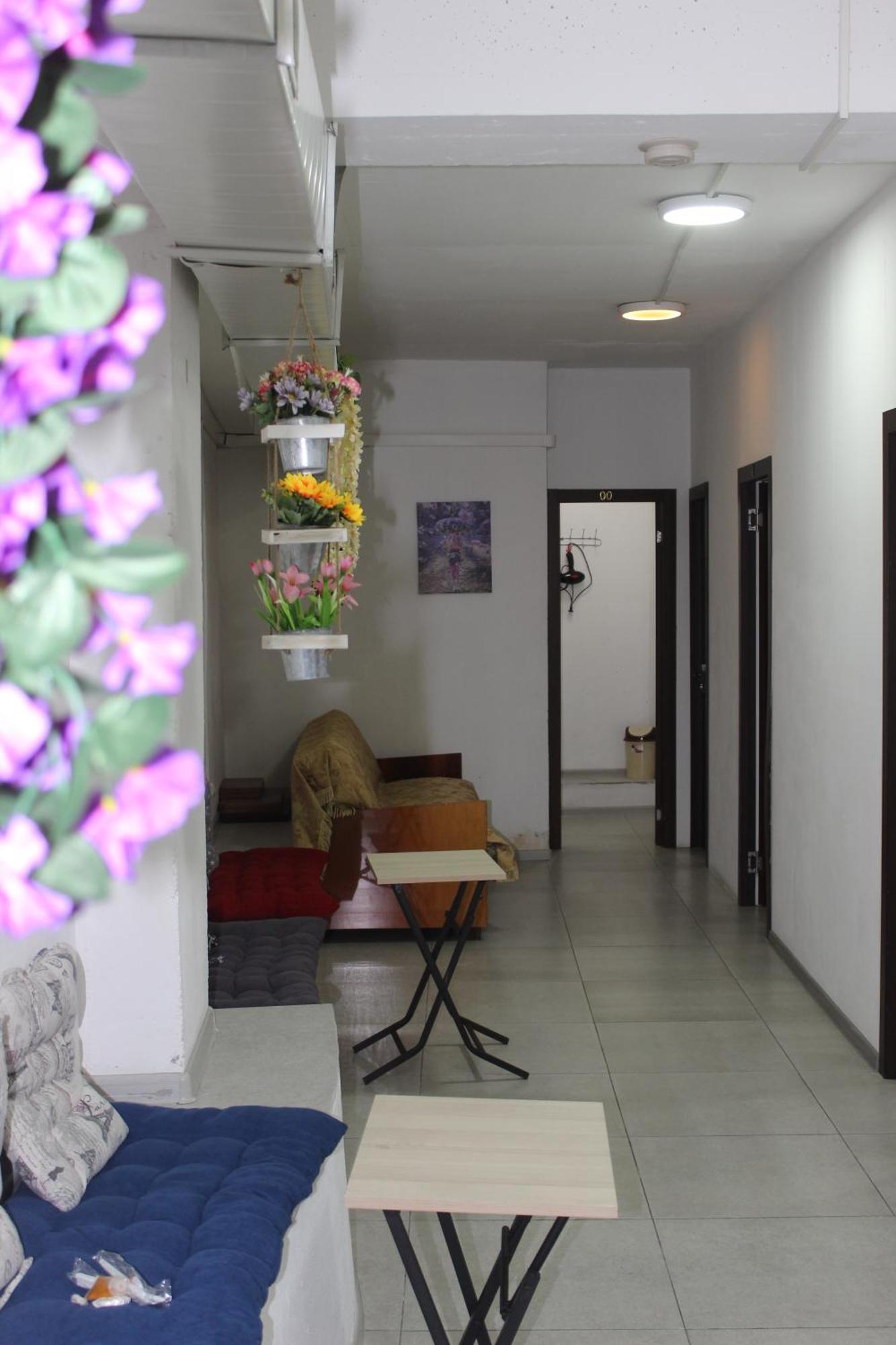 Hostel Near The Square Tbilisi Exterior photo